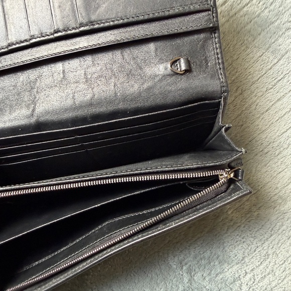 Gucci Carbon Fiber Long Wallet Black Checkbook Style w/ original dust bag & box - Picture 4 of 15